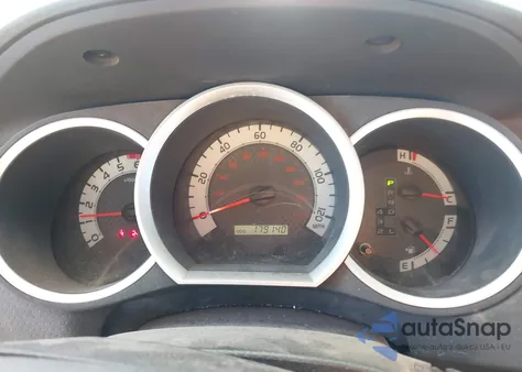 2013 Toyota Tacoma Prerunner V6 z USA, uszkodzony, nr VIN 3TMJU4GN5DM154286